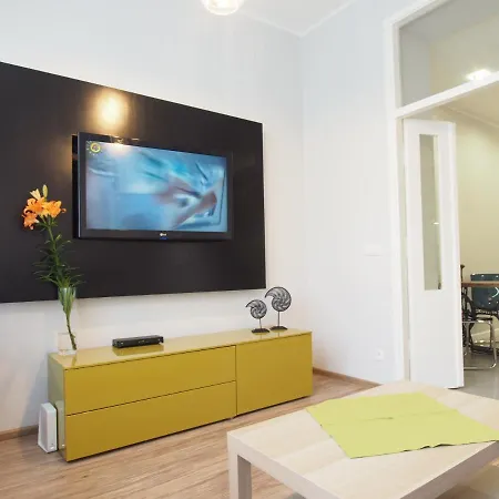 アパート Grand Tourist Apartament Falcon グダニスク