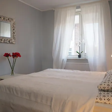 Grand Tourist Apartament Falcon * グダニスク
